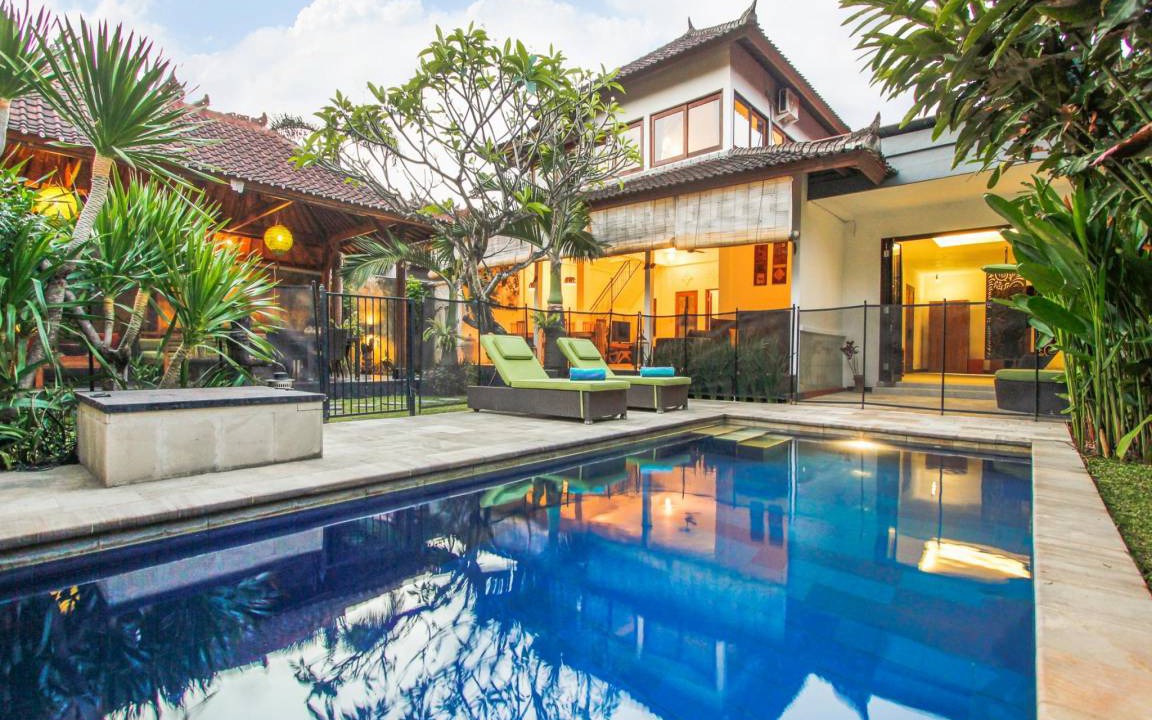 Sunset Road Resort | 1000 m² Resort ∙ 4 bedrooms ∙ 12 guests