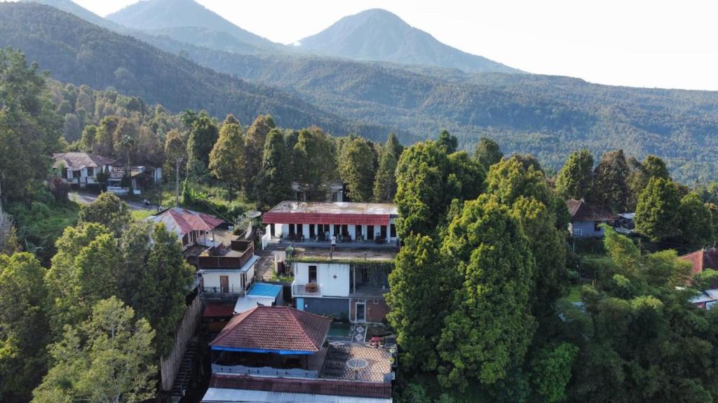 Munduk House | Adila Warung and Homestay