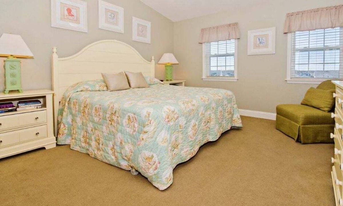 Kill Devil Hills Condo | FFR318 Penthouse Retreat by First Flight Rentals