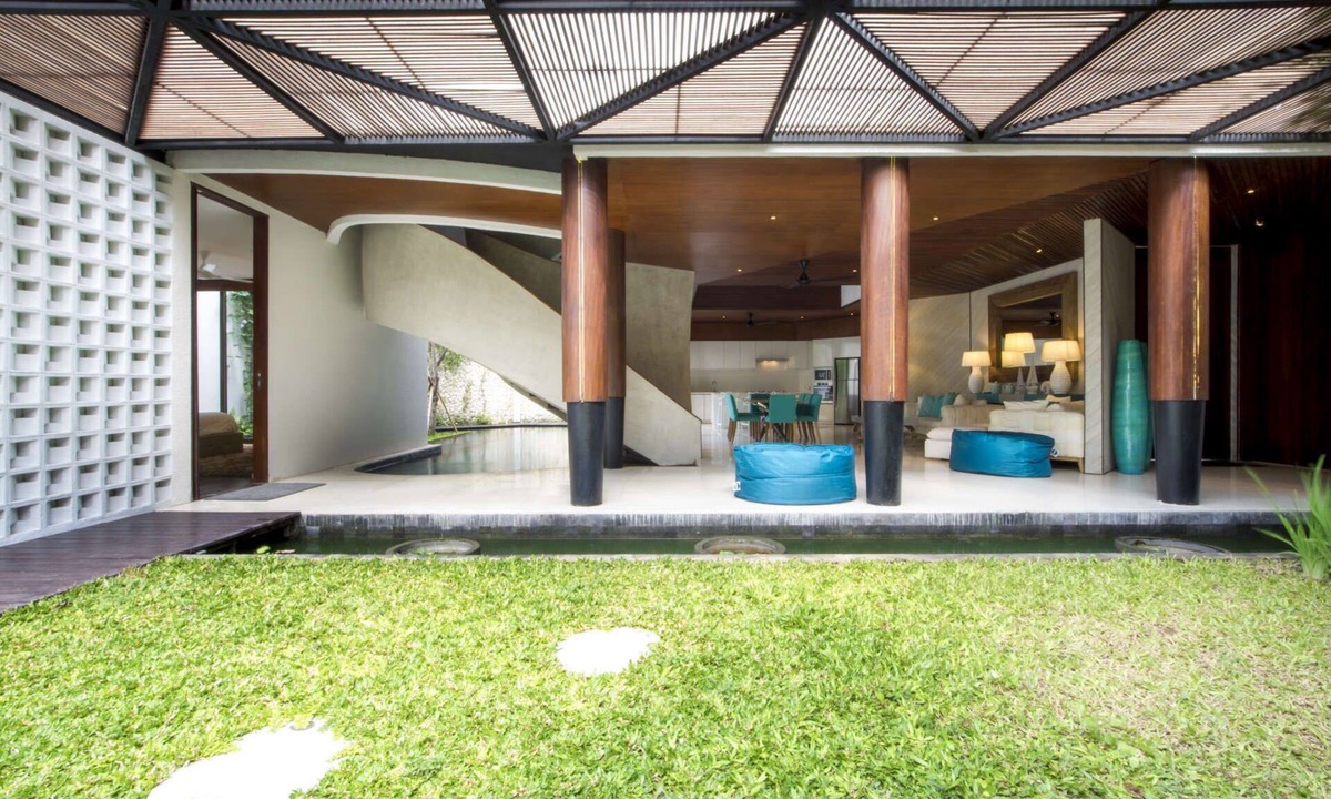 Petitenget Villa | Imagine Your Family Renting a Luxury Holiday Villa Close to Seminyak’s Main Attractions