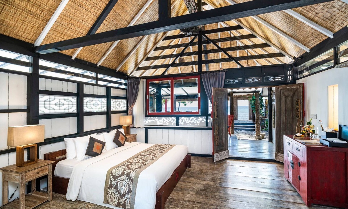 Purwakerti Cottage | JEMELUK Beach Front Cottage with a Spacious Private Terrace