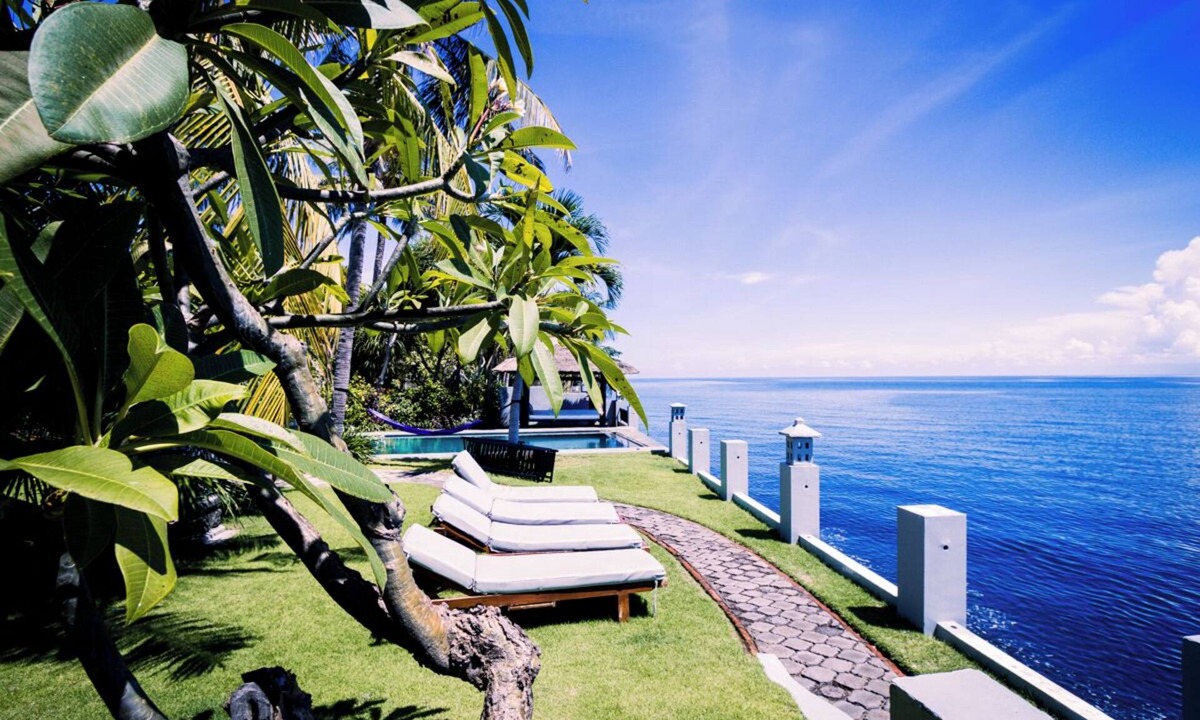 Bukti Villa | Luxurious & Tranquil Beachfront Oasis ~ snorkeling