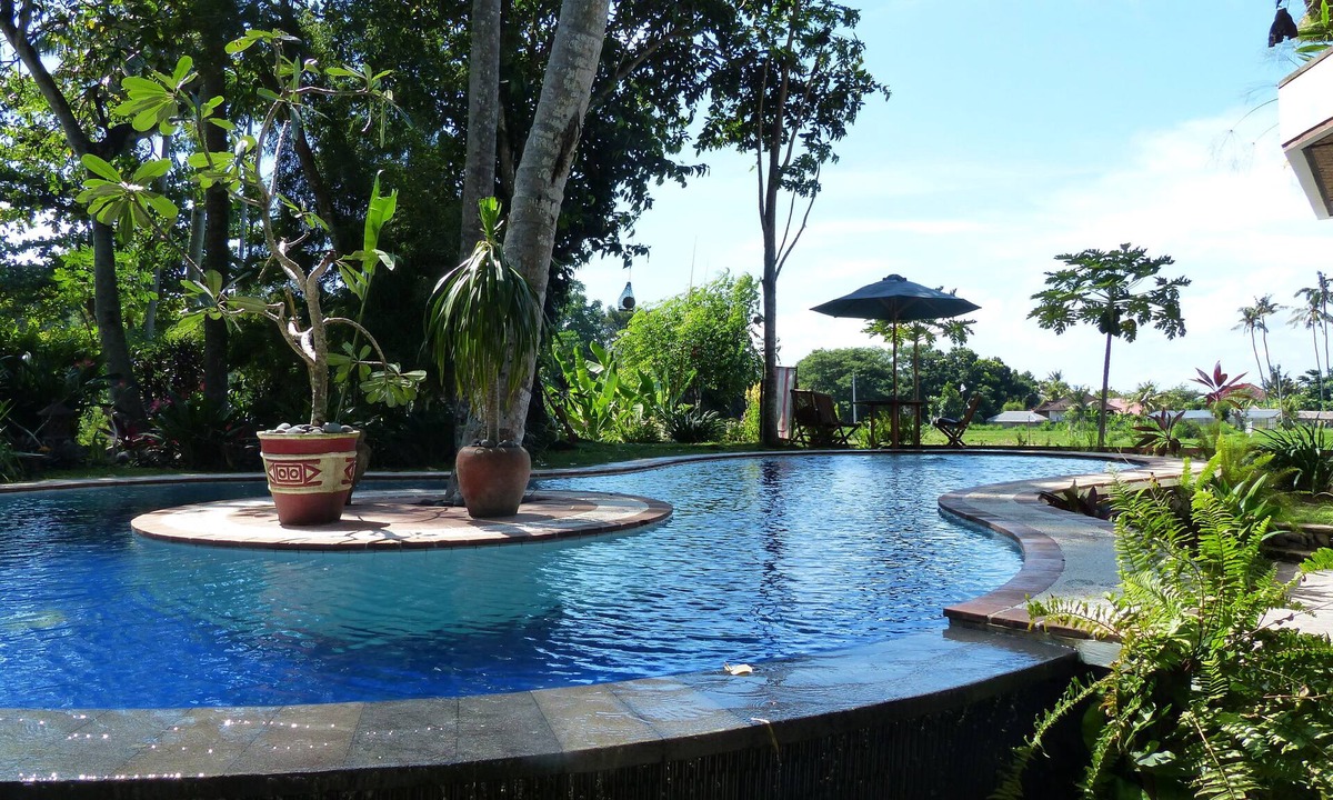 Jasri Villa | LUXURY VILLA RETREAT SURYA/CHANDRA SLEEPS 9 PAX, A/C 2 SWIMMING POOLS, CATERED