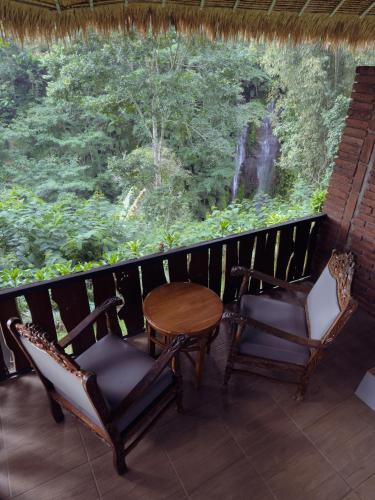 Munduk Hotel | Munduk Tutub waterfall view