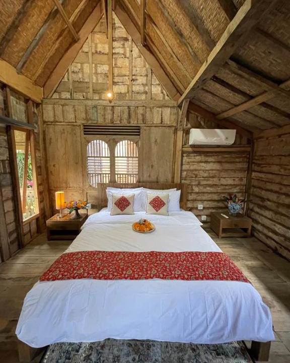 Amlapura Bed & Breakfast | Oemah Gebagan 78 Akasha Room B&B