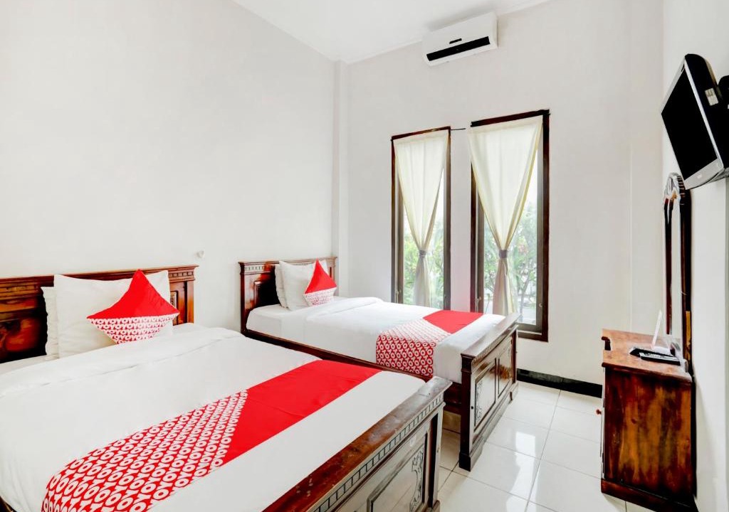 Cokroaminto Hotel | OYO 3156 Hotel Warta Dua