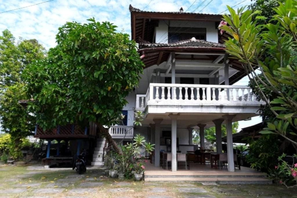 Pemaron Hotel | OYO 90733 Bali Bagus Hotel