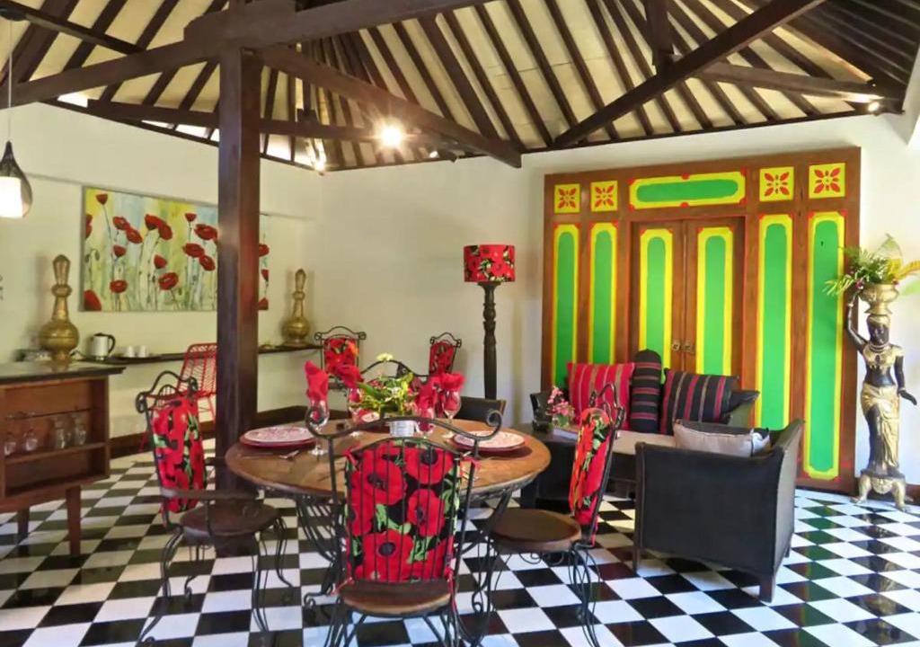 Kemenuh Apartment | Red Palms