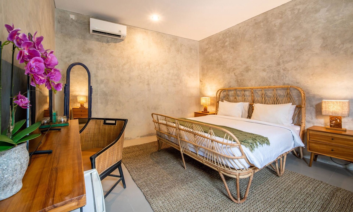 Berawa Bed & Breakfast | Seaside Boutique Hotel 108 (30m from beach)