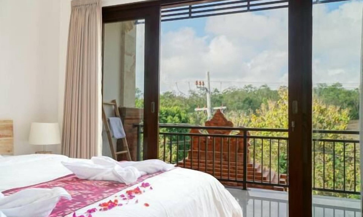 Pecatu House | Seno Guesthouse & Cafe