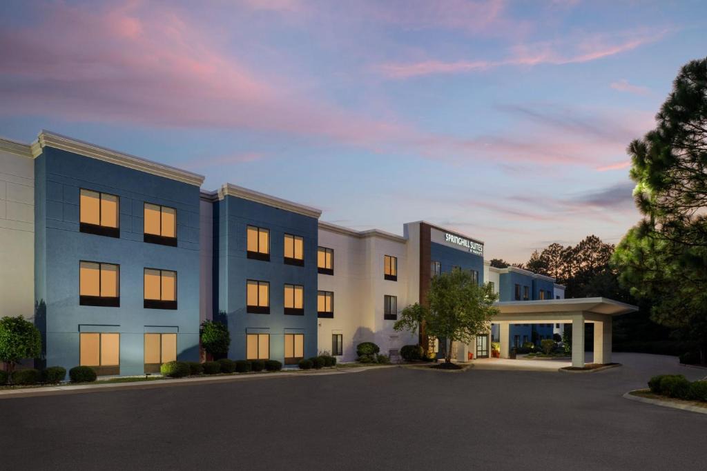 Pinehurst Hotel | SpringHill Suites Pinehurst Southern Pines