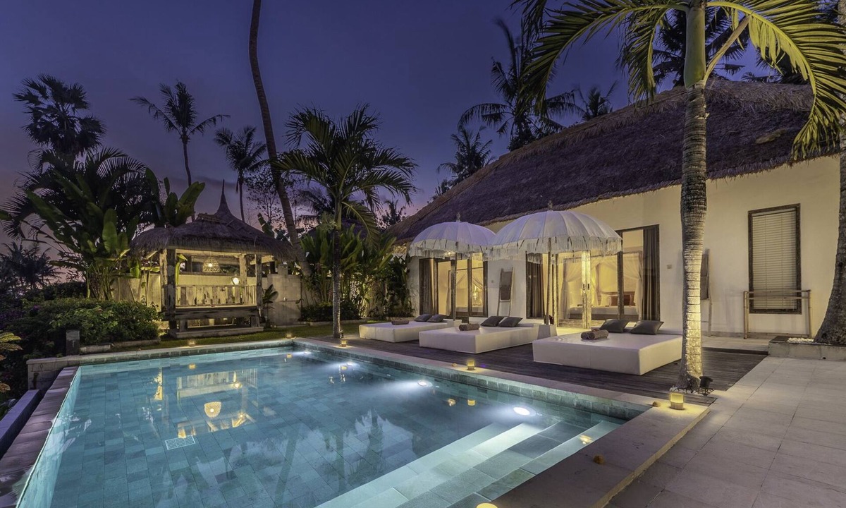 Tumbu Village Villa | Truly a Luxury Hidden Jewel in Paradise! Private, Romantic and Breathtaking!