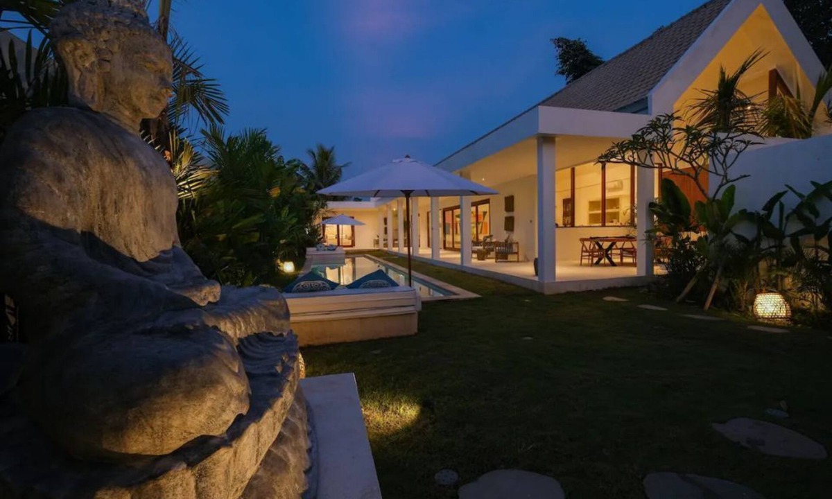 Sayan Villa | Ubud Luxury 2-Bedroom Villa with Private Pool and BBQ - Serene Escape!