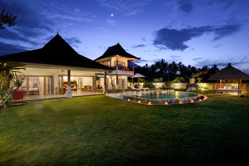 Purwakerti Villa | Villa Agung Amed