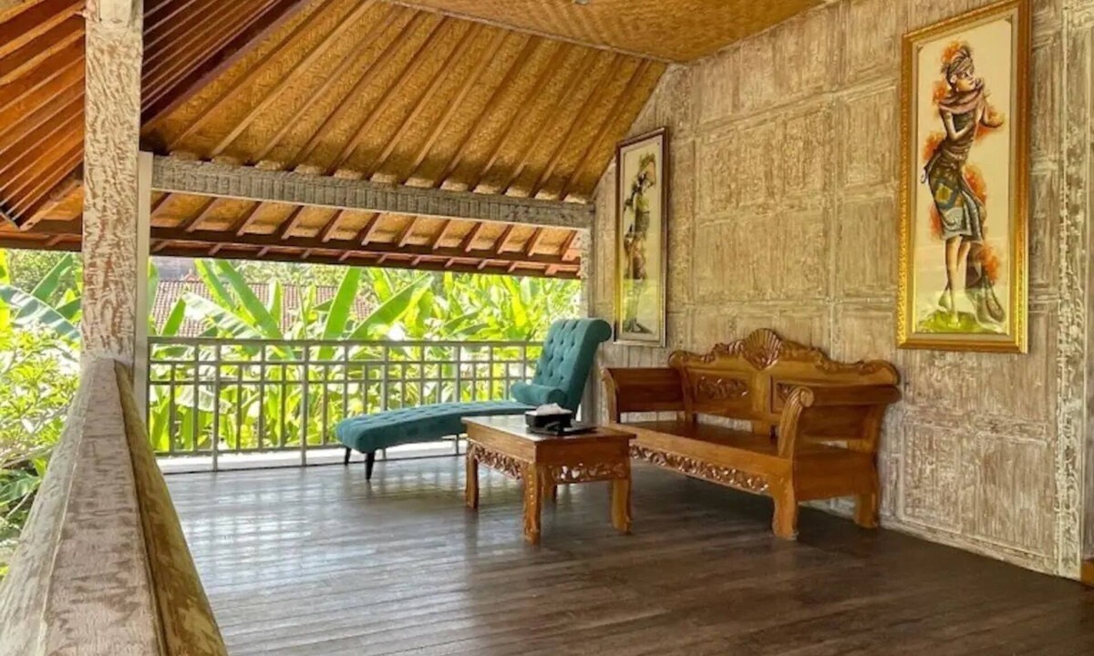Padangbai Villa | Villa Kayu - Private Villa in Padangbai