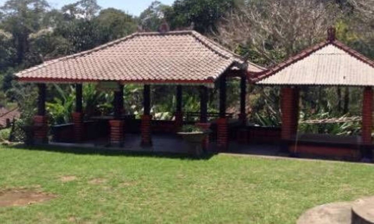Perean Tengah Hotel | Villa Sinta