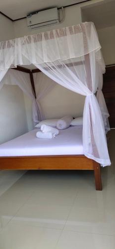 Amed House | Warung Jemeluk & Home Stay