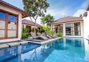 3BR Villa Located In Legian! - 5Min Drive To Double Six Beach! W/Swimming Pool!