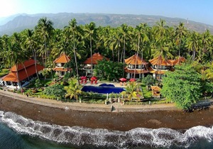 Bondalem Beach Club Bali