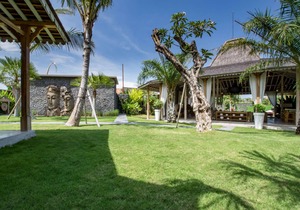 Enjoy a Holiday of a Lifetime Renting Your Own 5 Star Private Villa at the Best Rate in Kerobokan
