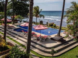 Bondalem Beach Club | Bondalem