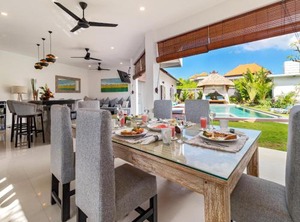 Villa Hiburan | Batubelig