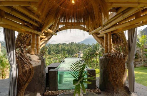 Sidemen Resort | 120 m² Resort ∙ 2 bedrooms ∙ 4 guests
