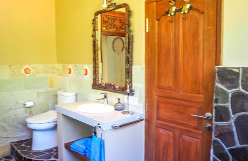 Tejakula House | 150 m² House ∙ 3 bedrooms ∙ 6 guests