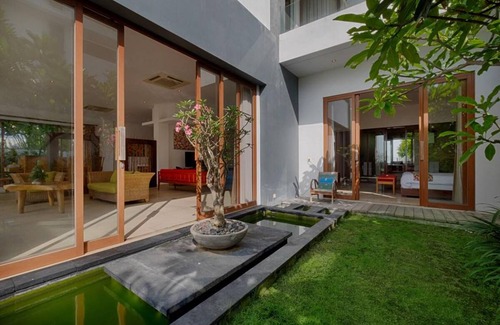 Keramas Villa | 1500 m² Villa ∙ 5 bedrooms ∙ 10 guests