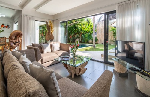 Imam Bonjol Villa | 178 m² Villa ∙ 3 bedrooms ∙ 6 guests