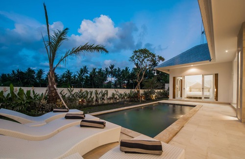 Kutuh Kaja Villa | 3 Bedroom villa with ricefield view