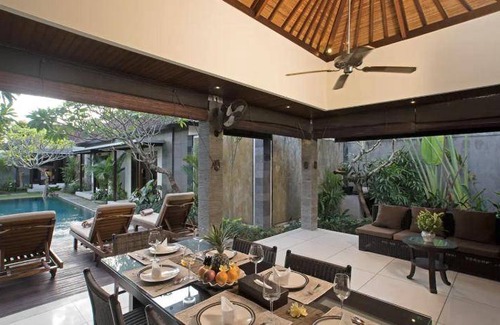 Seminyak Villa | 300 m² Villa ∙ 3 bedrooms ∙ 8 guests