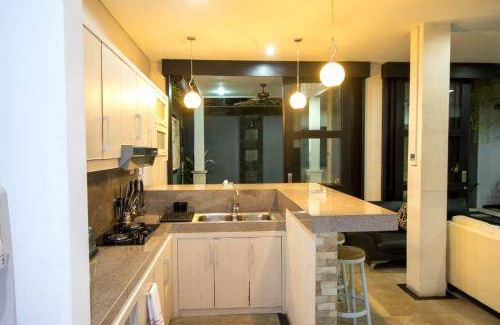 Legian City-Centre Villa | 300 m² Villa ∙ 3 bedrooms ∙ 8 guests