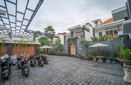 Legian City-Centre Villa | 300 m² Villa ∙ 3 bedrooms ∙ 6 guests
