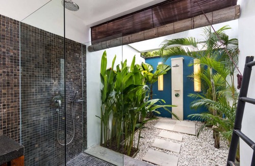 Petitenget Villa | 320 m² Villa ∙ 4 bedrooms ∙ 8 guests