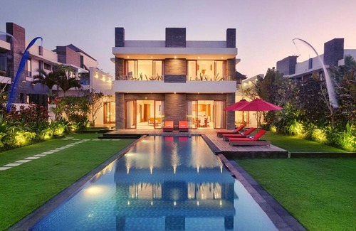 Keramas House | 350 m² House ∙ 5 bedrooms ∙ 10 guests
