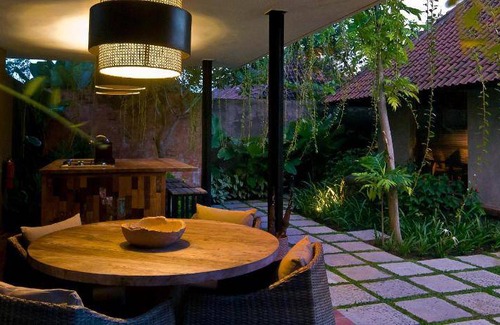 Batubelig Resort | 350 m² Resort ∙ 4 bedrooms ∙ 127 guests