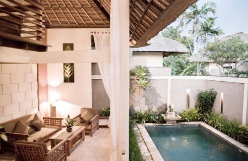 Central Seminyak Villa | 3BR Desamuda Private Pool Villa AT