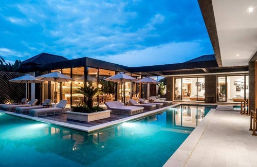 Peliatan Villa | 500 m² Villa ∙ 5 bedrooms ∙ 10 guests