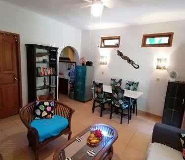 Candi Dasa Apartment | Bali Budget Beach Bungalow
