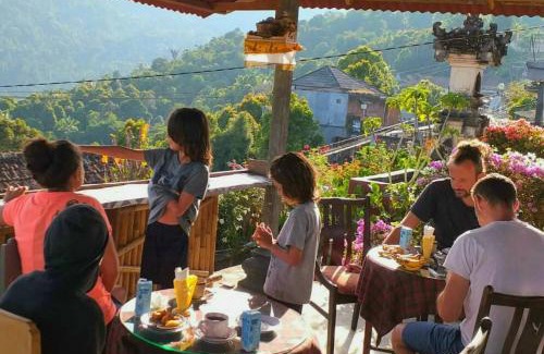 Munduk House | Bendesa Mas Homestay