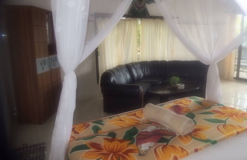 Amed House | Bukit Indah Home Stay