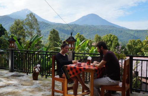 Munduk House | Edy Homestay