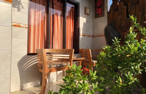 Padangbai Hotel | Kerti Beach Bungalow and Restaurant