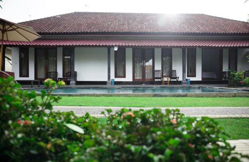 Kemenuh House | Kim Homestay