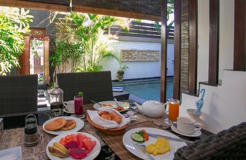 Dewi Sri Villa | Racca Villa 1 Bedroom in border line Seminyak , Legian