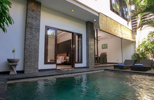 Dewi Sri Villa | Racca Villa 2 Bedroom in border line Seminyak , Legian