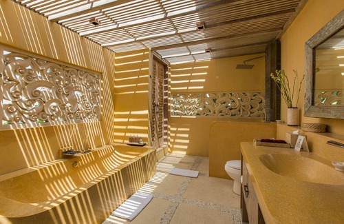 Laksmana Villa | Seminyak Stylish & Modern 3 Bed Villa