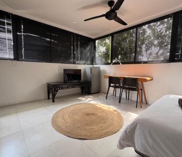 Drupadi Apartment | The Drupadi Apartments Studio Gordy