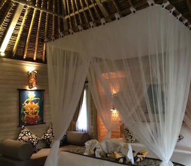 Mushroom Bay Resort | The Jingga Villas